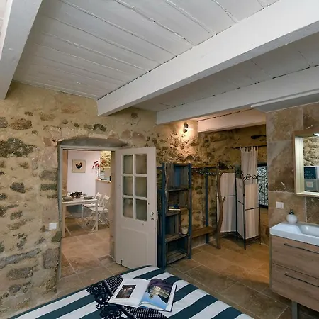 Le Petit Tresor Du Luberon Holiday home *